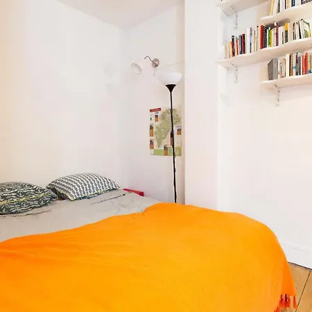 Superb Charming Studio Near Sacre Coeur פריז